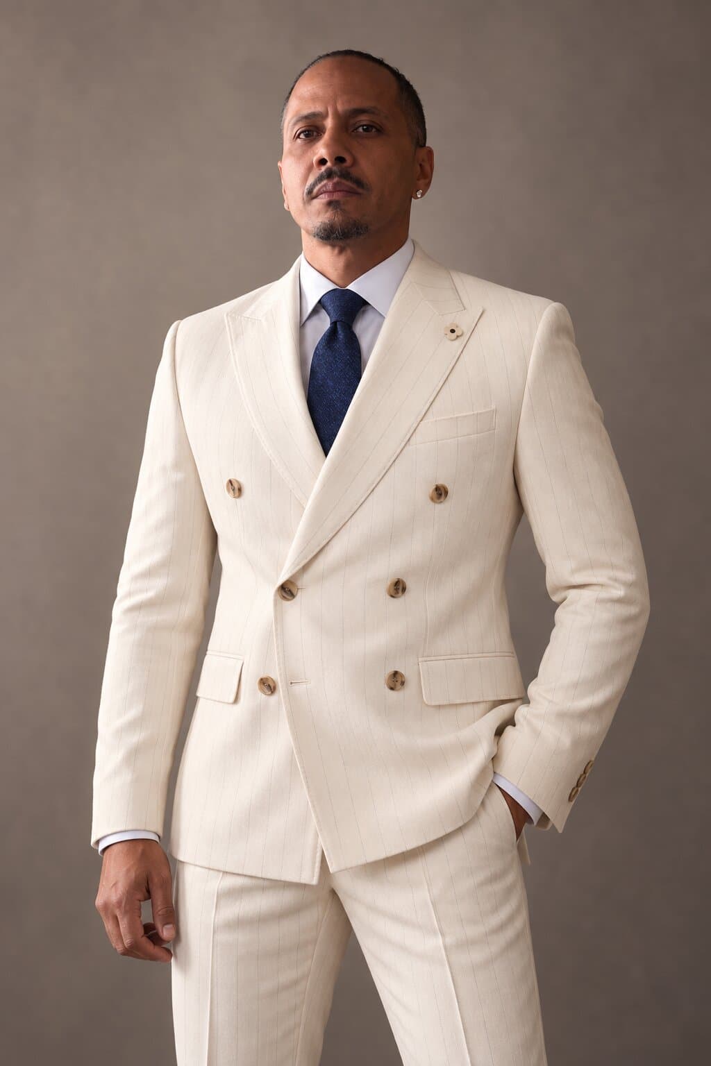Dorian Ivory worn