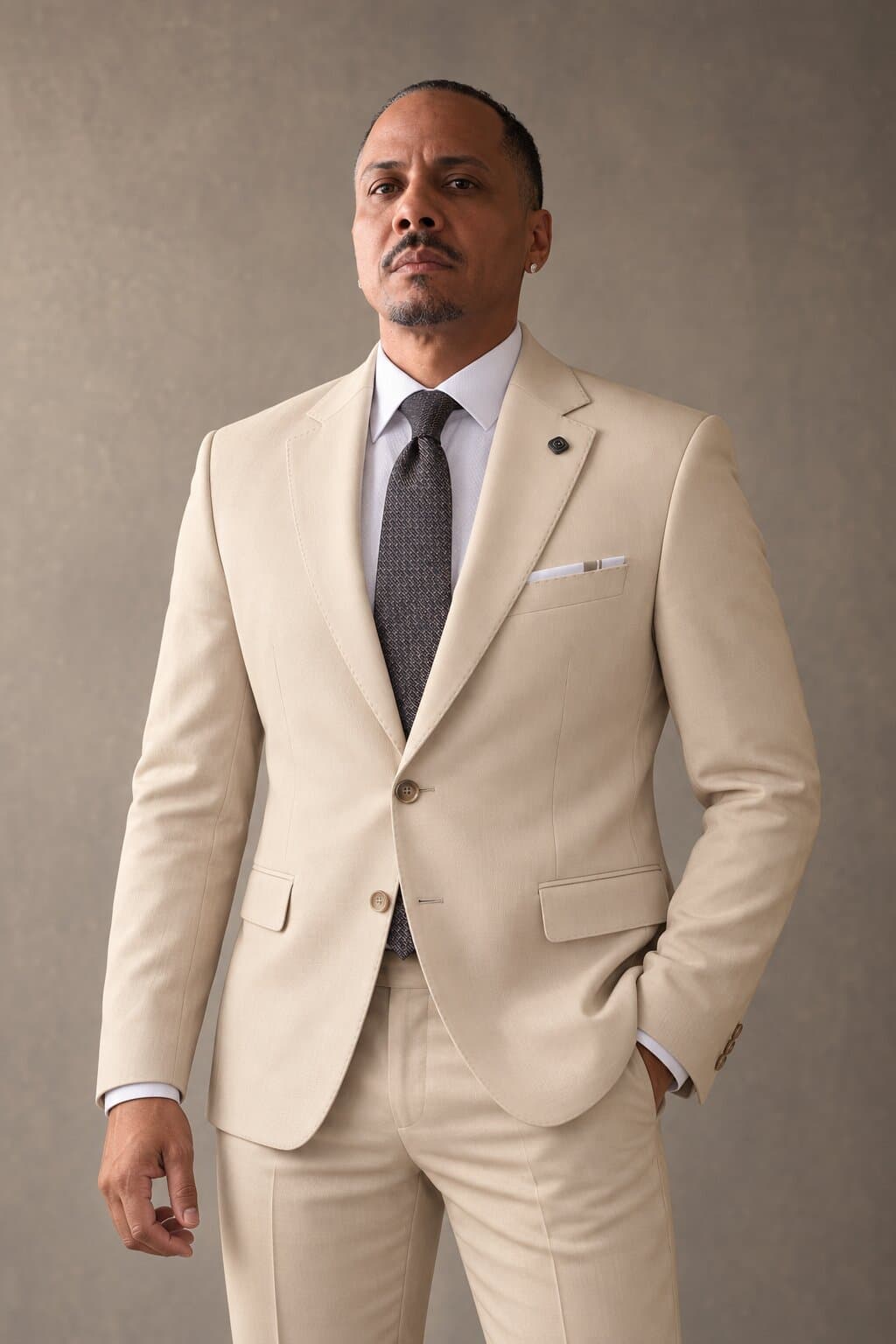 Mercer Beige worn